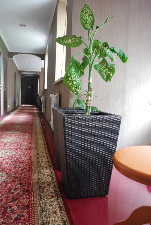 Astor Hotel & Spa Bishkek Exterior photo